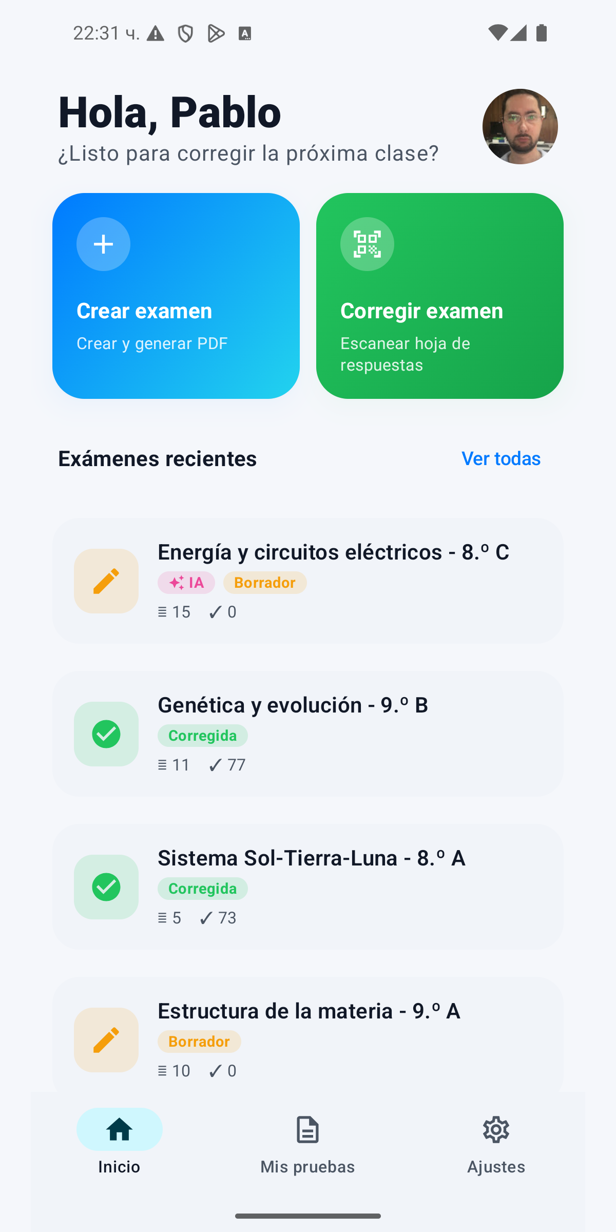 Pantalla real del panel de pruebas y resultados de Corrigi